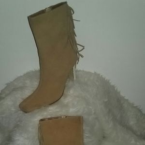 Boots/IEI sz 6  Heel 3 1/2  tan suede